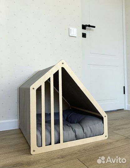 Домик для кошки/маленькой собаки