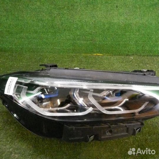 Фара правая бмв 8 G14/G15/G16 (2018-2022)