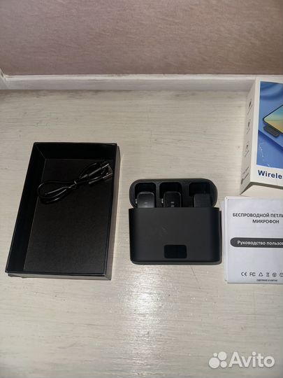 Петличный микрофон