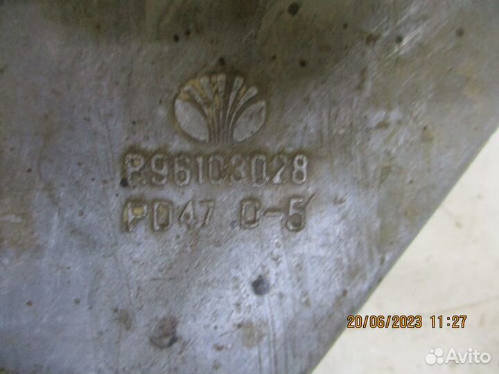 Кронштейн генератора Дэу Нексия n150 (2011)