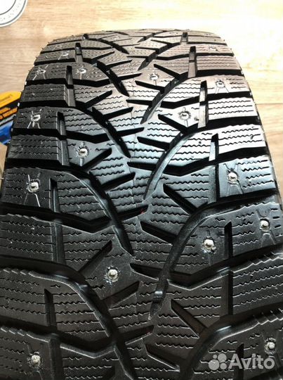 Bridgestone Blizzak Spike-02 SUV 235/65 R17 108T