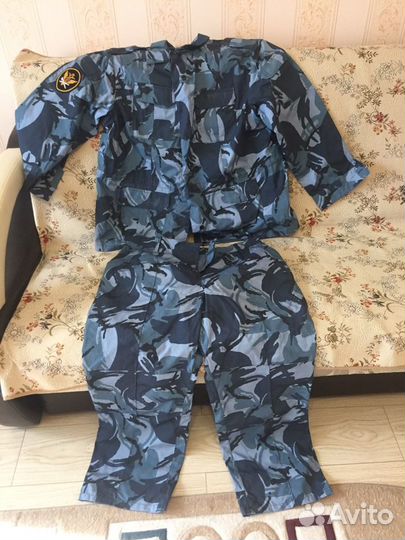 Камуфляжный костюм