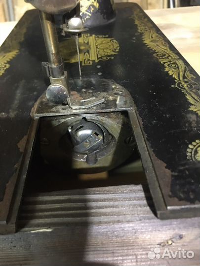 Швейная машина Singer