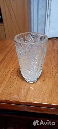 Ваза для цветов хрустальная