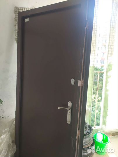 Дверь входная металлическая