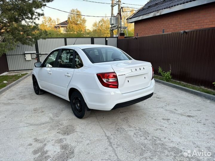 LADA Granta 1.6 МТ, 2023, 505 км