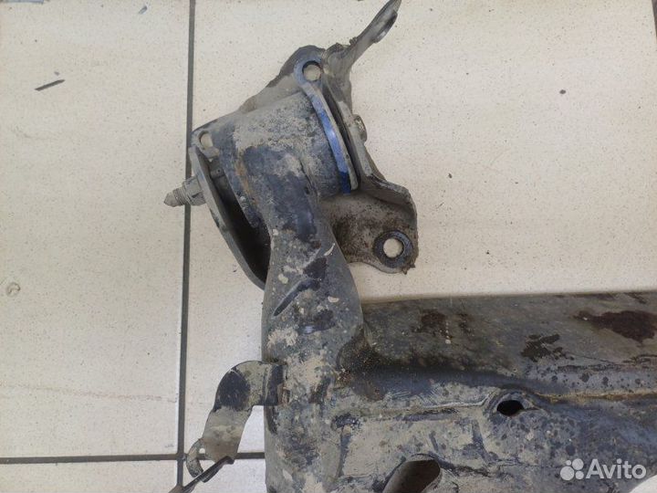 Балка задняя Renault Duster 1.6 K4M842 MT 2WD 2014