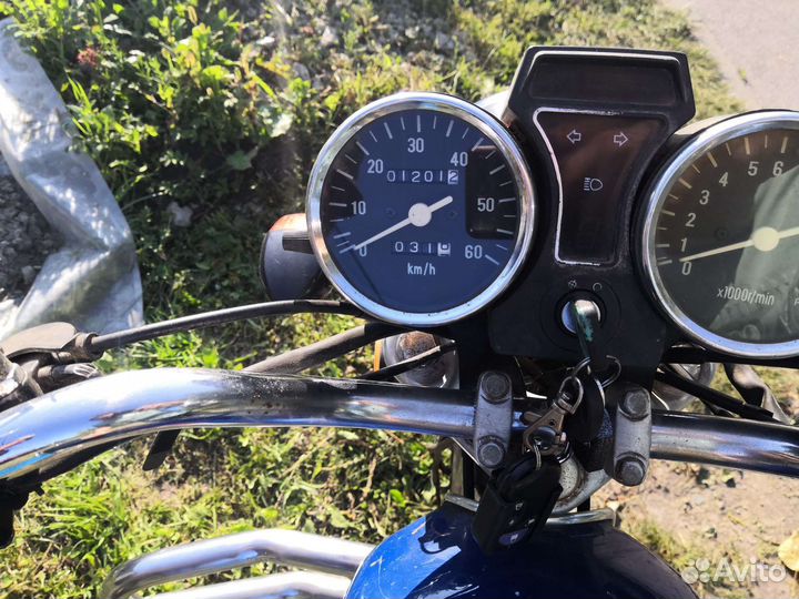 Alpha Omaks мопед