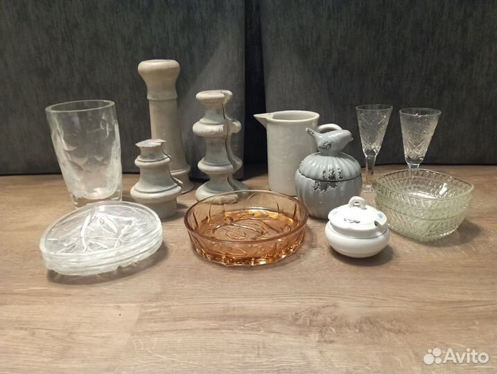 Разная посуда, вазы, миски, блюдца и декор