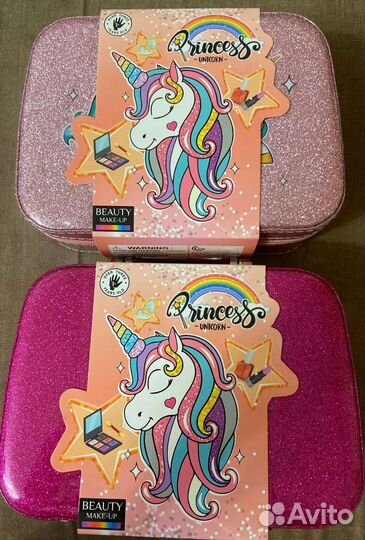 Чемоданчик с косметикой