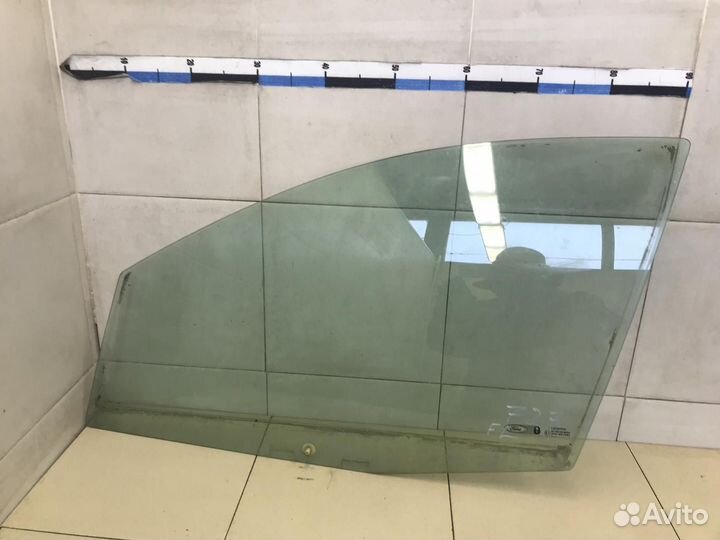 Стекло двери передней левой Fiesta 2001-2007