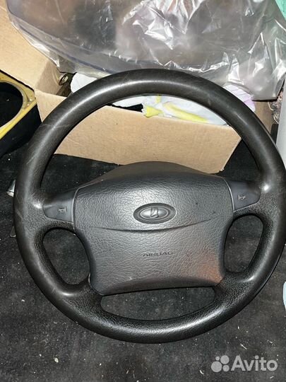 Продам руль priora 1