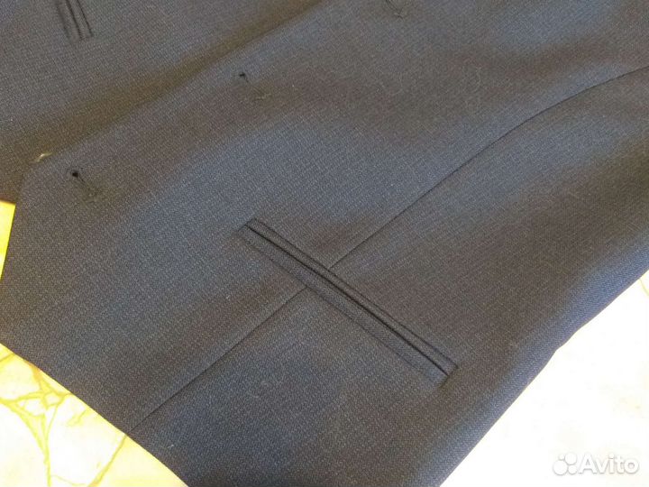 Жилетка для мальчика школьная