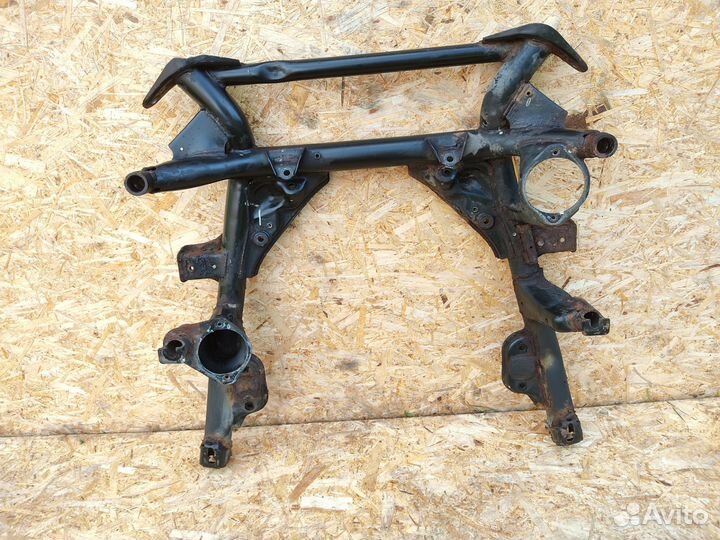 Балка переднего моста bmw x5 e53