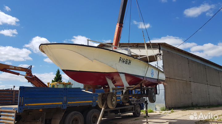 Катер Волга