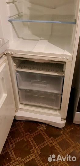 Холодильник Indesit