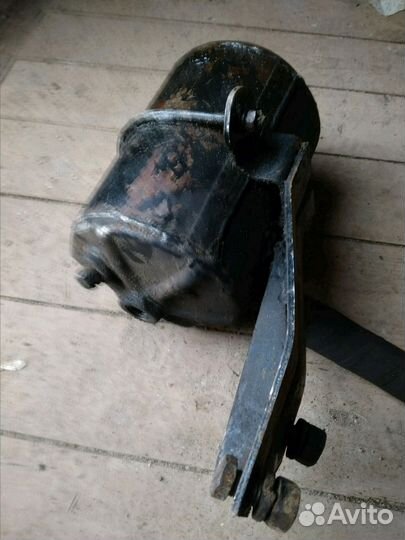 Бачок гура маз урал