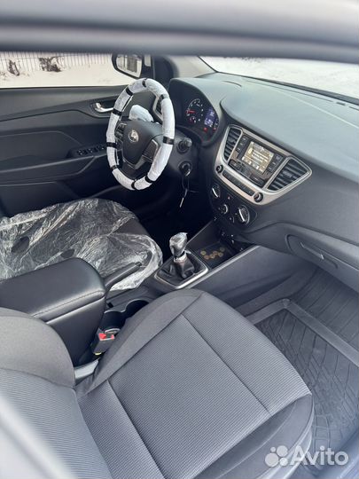 Hyundai Solaris 1.6 МТ, 2024, 100 км