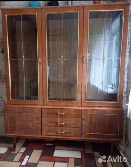 Сервант/буфет/горка