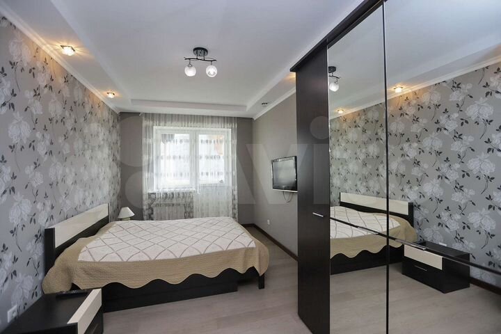 3-к. квартира, 93 м², 5/10 эт.