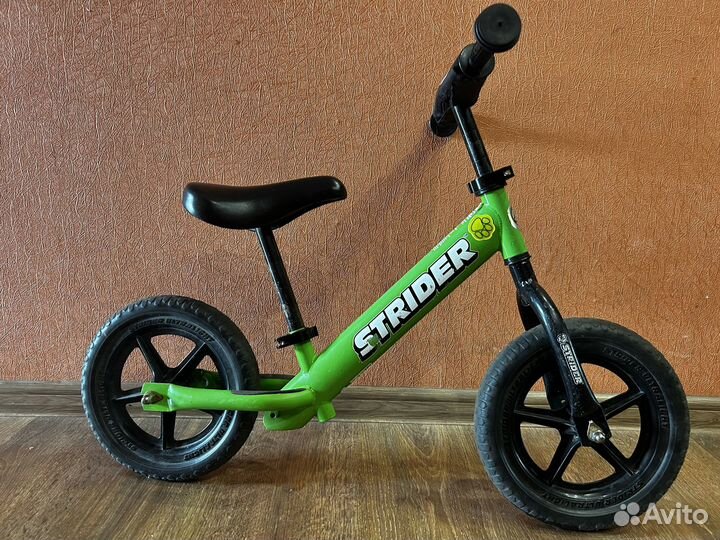 Беговел strider 12