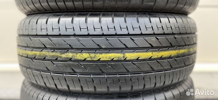 Toyo Tranpath J48 215/60 R17