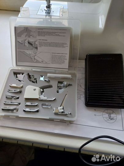 Швейная машина Singer Tradition