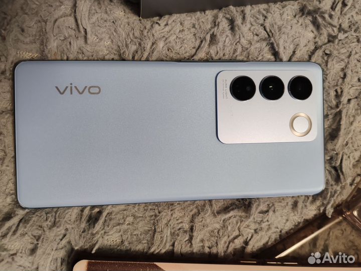 vivo V27, 12/256 ГБ