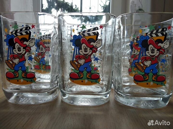 Стаканы McDonald's Disney 2000 г