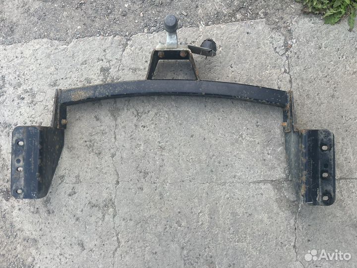 Фаркоп на toyota rav4 бу