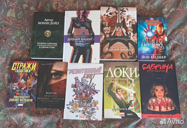 Комиксы и книги 9 шт, цена за всё