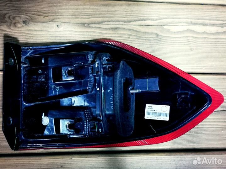 Фонарь задний правый Ford EcoSport 1836270