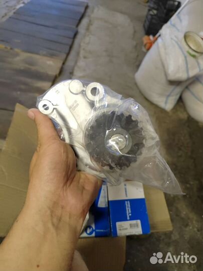 Водяной насос в сборе