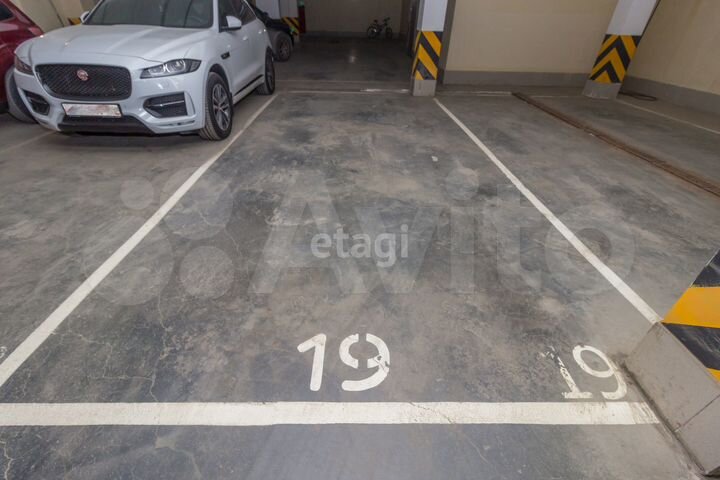 Машиноместо