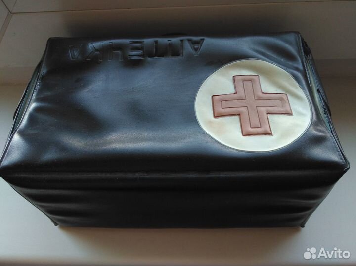 Аптечка автомобильная 1976 год