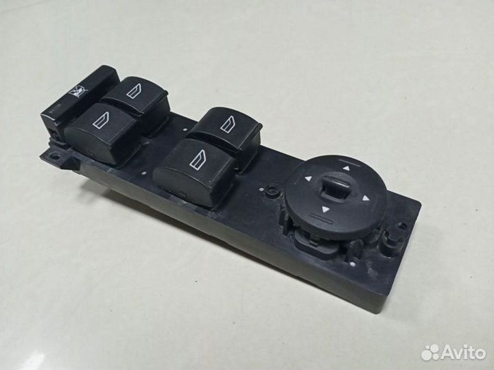 Блок управления стеклоподъемниками Ford Focus 2