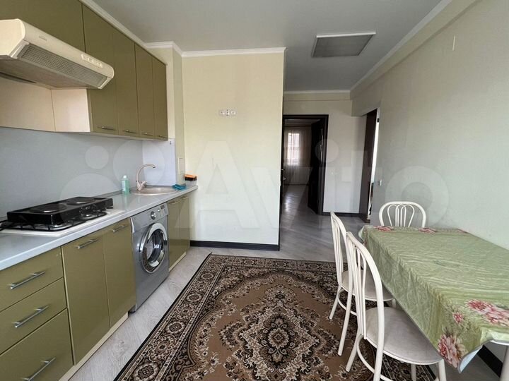 2-к. квартира, 75 м², 10/10 эт.