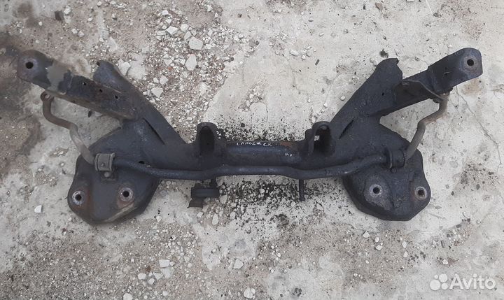 Передний подрамник Mitsubishi Lancer CK