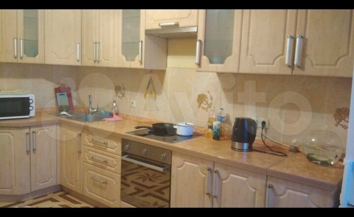 Комната 18 м² в 3-к., 13/14 эт.