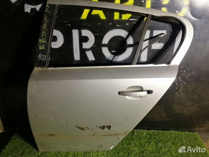 Дверь задняя левая Opel Astra H голое железо