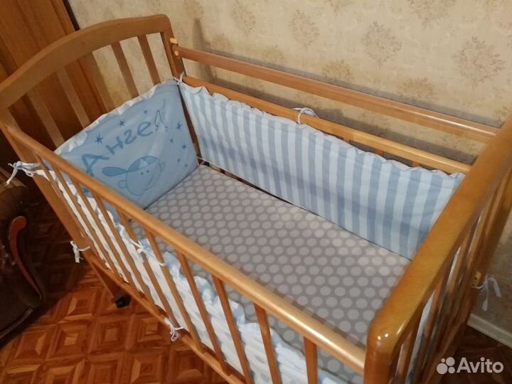 Детская кроватка