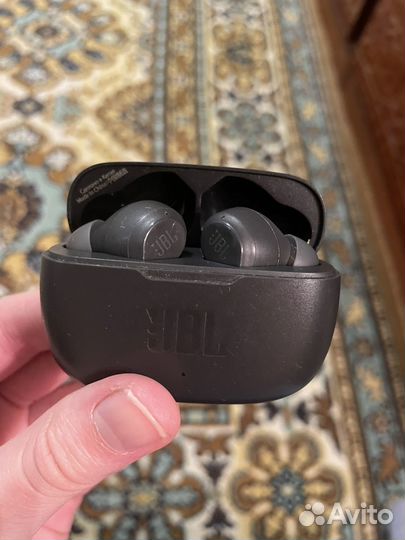 Наушники JBL