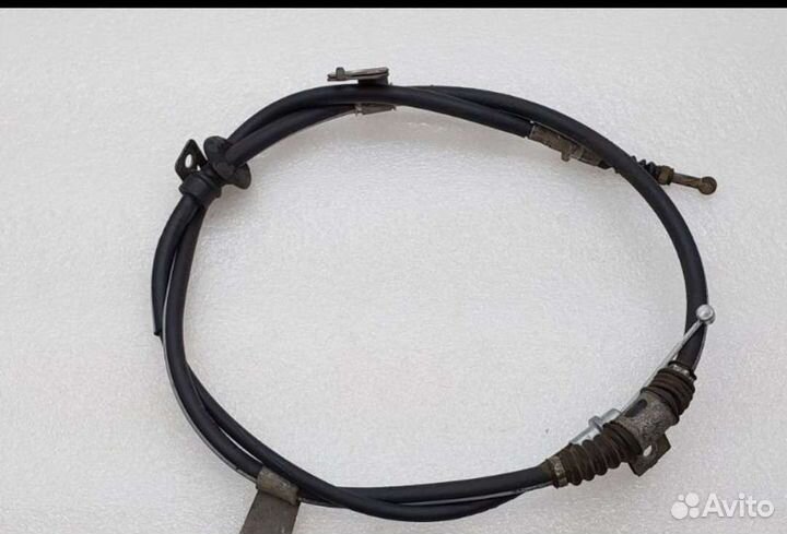 Трос стояночного тормоза Mitsubishi 4820a261