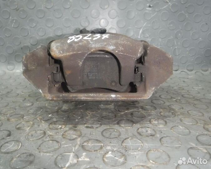 Volvo XC70 Суппорт тормозной задний правый