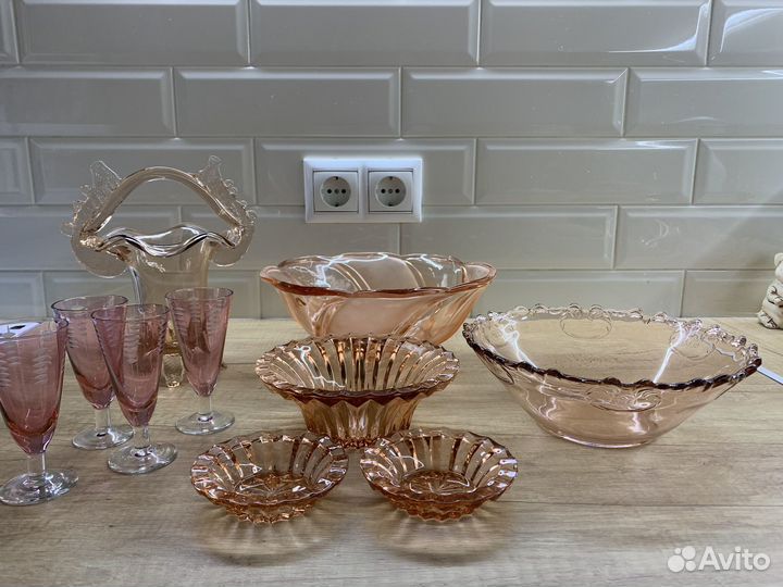 Розовое стекло СССР