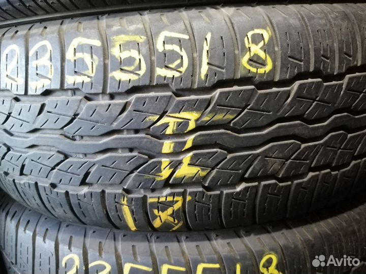 Bridgestone Dueler H/T D687 235/55 R18