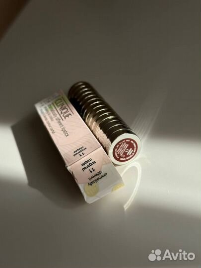 Помада Clinique