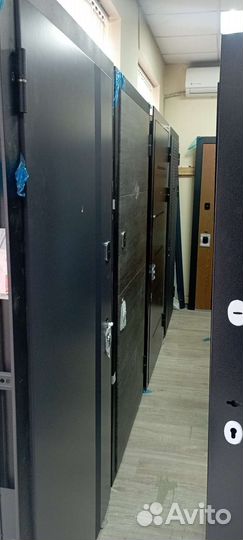 Входная дверь