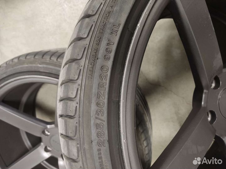 Kinforest KF-550 255/35 R20 и 285/30 R20 99Y