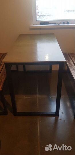 Стол и лавки